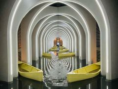 -涨巢·潮玩水疗局