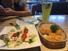 -必胜客(航洋国际店)