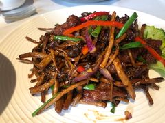 -八府香鸭·啫啫煲(华山路店)