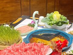 -阿瓦山寨·湘菜现炒·剁椒鱼头王(咸阳总店)