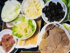-德林酸菜鱼火锅(南丹店)