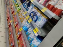 -沃尔玛(前山店)
