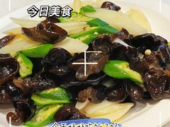 秋葵山药炒木耳-峨嵋小镇·川菜(勒泰中心店)