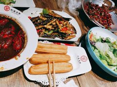 -叶派龙虾•招牌香辣蟹·海鲜(中海国际店)