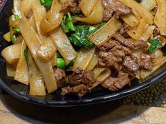 干炒牛河-潮十三潮汕砂锅粥(高新四路大都荟店)