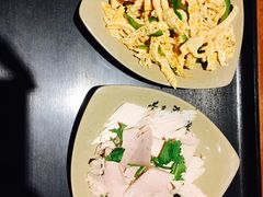 -亮亮面馆(经六路店)