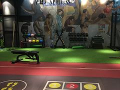 -VLines耀能运动24小时·月付制健身(京广桥店)