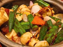 砂锅豉香秋葵啫鱿鱼筒-小炳胜(卓悦中心店)