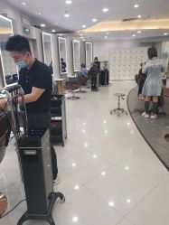 点击看大图 -八佰伴8008星级形象店