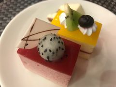 -荣誉国际酒店-云顶旋转餐厅