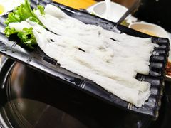 -洪氏嗨捞·广东猪肚鸡·椰子鸡火锅(西咸万象城店)