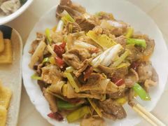 -陕北农家小吃风干羊肉剁荞面