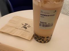 -喜茶(迪士尼小镇DP店)