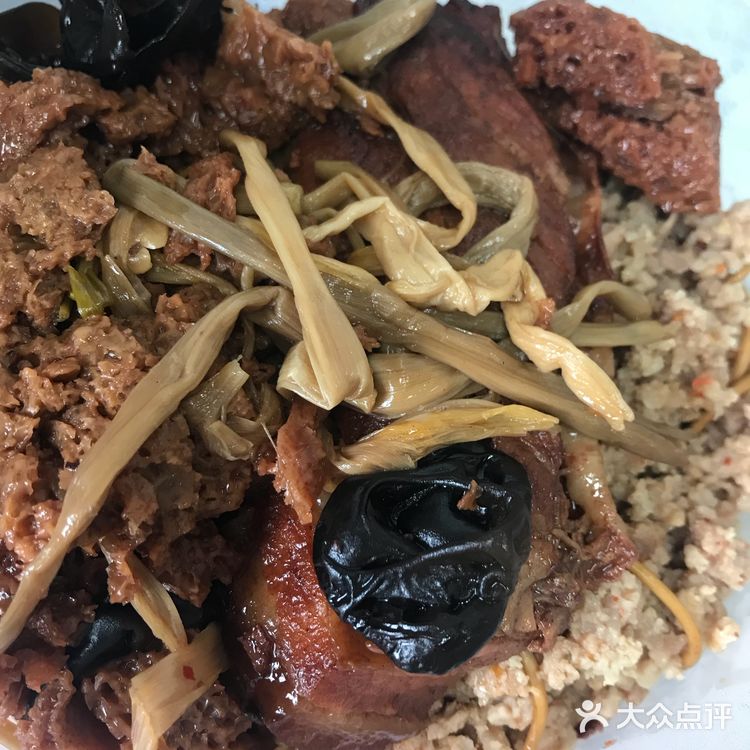 哎 小也小不到哪里去 辣肉是肉糜