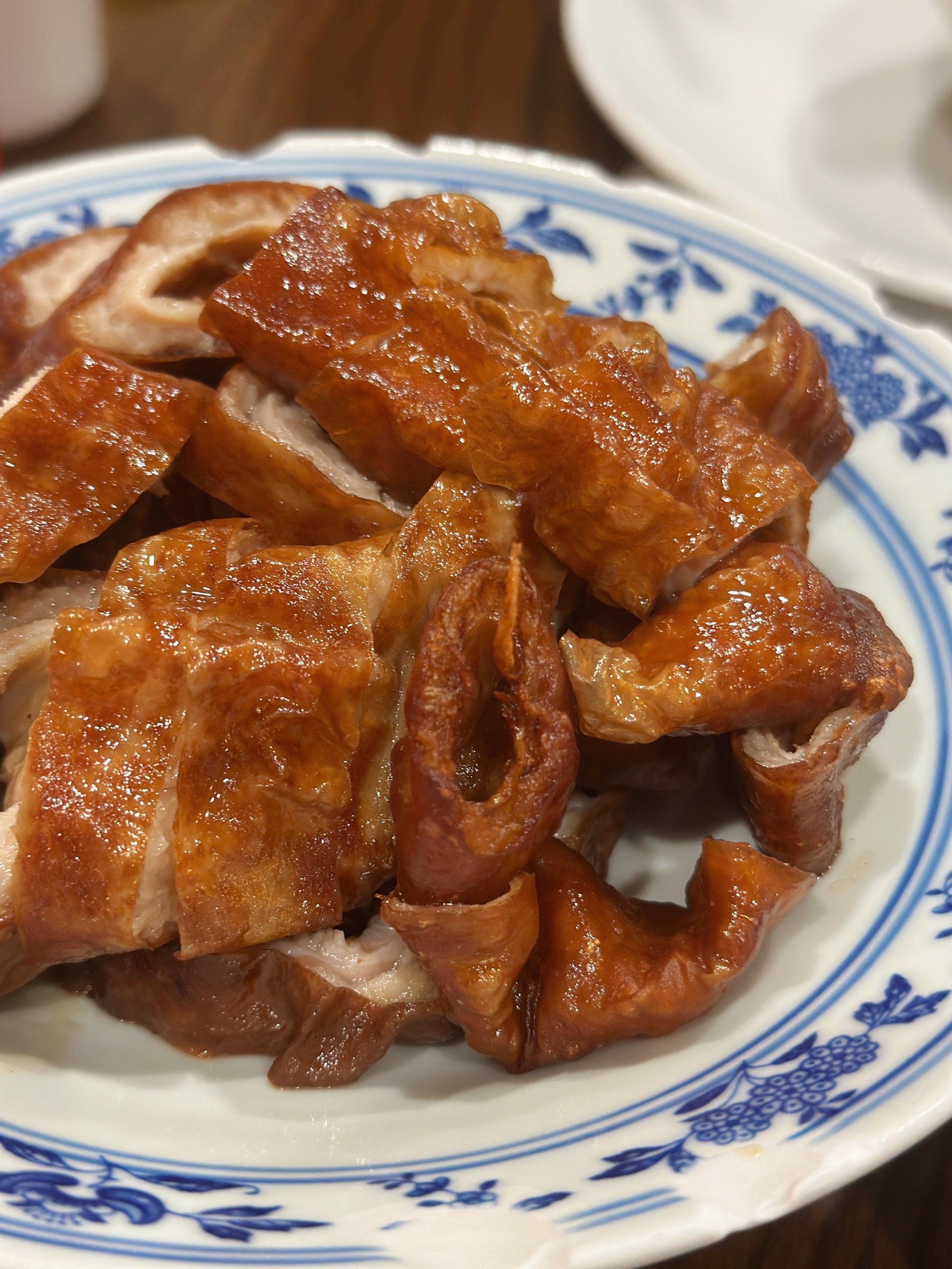 杭州citywalk你不能错过的脆皮大肠