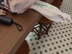 -广信牛奶甜品世家(台东店)