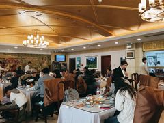 -汗腾格里·风味餐厅(新疆驻京办店)