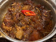 -Cuc Gach Quan Restaurant