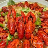 南京旅游一定要来玄武湖老牌龙虾店‼️