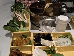 -呷哺呷哺 黄金牧场 (中发百旺店)