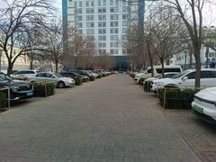 -首都医科大学大兴医院-地面停车场