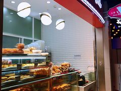 面包甜点陈列柜-白玉兰食品(甜云店)