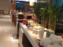 -昆山裕元花园酒店·温莎西餐厅
