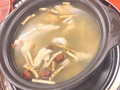 -花苑美食横琴生蚝火锅(拱北粤华路店)