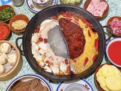 -鸿姐老火锅(疁城新天地店)