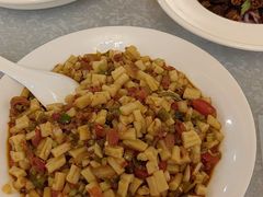 -汗腾格里·风味餐厅(新疆驻京办店)