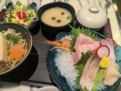 -家贺屋刺身寿司专门店