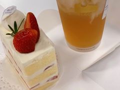 -花花卷卷·鲜食蛋糕(静安久光百货店)