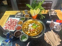 牛排锅-顶顶汤火牛排火锅·经典铜锅涮肉