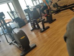 -W FITNESS 威尔仕健身·游泳(万科天空之城店)
