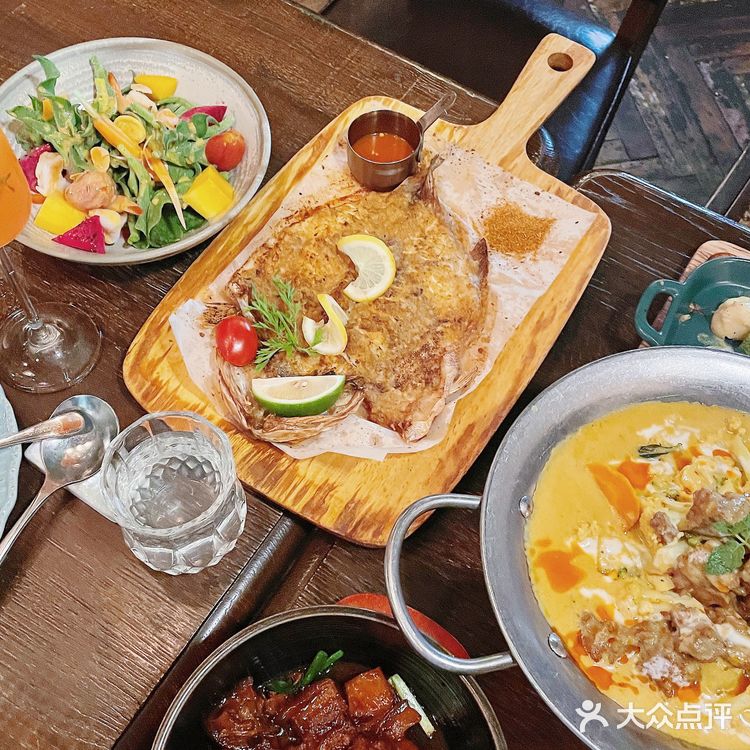 西湖边的复古餐厅｜碧桃小馆