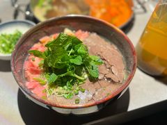 -伴山牛贵州黄牛肉火锅·苗疆非遗艺术餐厅(上海首店)