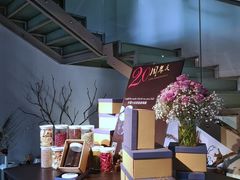 -穹六人间 people 6(岳阳路店)