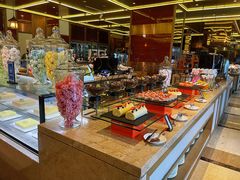 自助取餐区-大中华希尔顿酒店-念自助餐·嗨啤·小龙虾