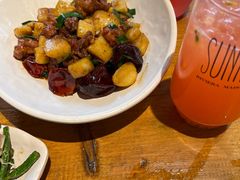 -隔壁老王·家常云南菜(花巷店)