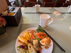 -丝路天山酒店(国际大巴扎店)