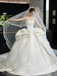点击看大图 -Renee芮亦婚纱