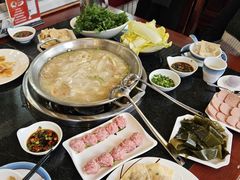 -老来福·非遗酸汤兔(凯旋路店)