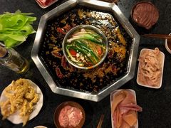 -邓莽子老火锅(中兴路总店)