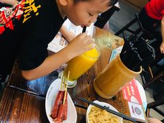 -黑白电视长沙小吃(美林M·LIVE天地东座店)