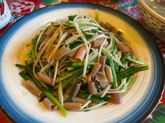 炒海肠-闯关东东北农家菜(崂山石老人店)