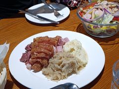 -普兰达德国餐厅·德式脆皮烤猪肘·自酿啤酒(观唐店)