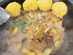 -70後铁锅炖(坡博总店)