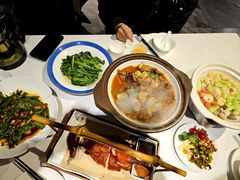 -香山湖家家宴(中山陵店)