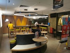 用餐区-麦当劳(静安寺店)