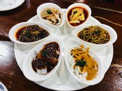 关中小吃拼-天下第一面(大雁塔北广场店)